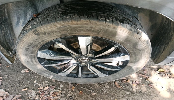 2020 MG HECTOR SHARP 1.5 DCT PETROL, Petrol, Automatic, 23,499 km, tyre