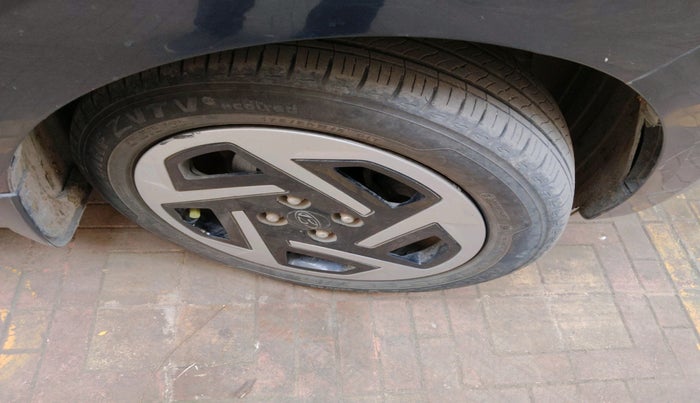 2023 Hyundai AURA S 1.2 CNG, Petrol, Manual, 17,698 km, tyre