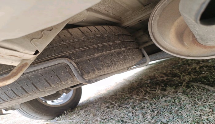 2021 Maruti XL6 ZETA AT, Petrol, Automatic, 1,18,517 km, tyre