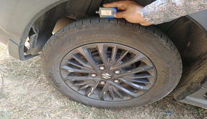 2021 Maruti XL6 ZETA AT, Petrol, Automatic, 1,18,517 km, tyre