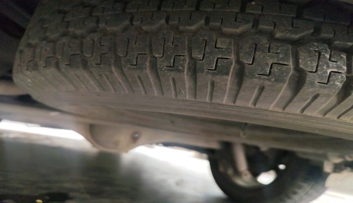 2017 Tata Hexa XTA 4X2 6 STR, Diesel, Automatic, 1,98,206 km, tyre