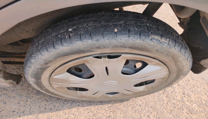 2017 Maruti Wagon R 1.0 VXI, Petrol, Manual, 54,346 km, tyre