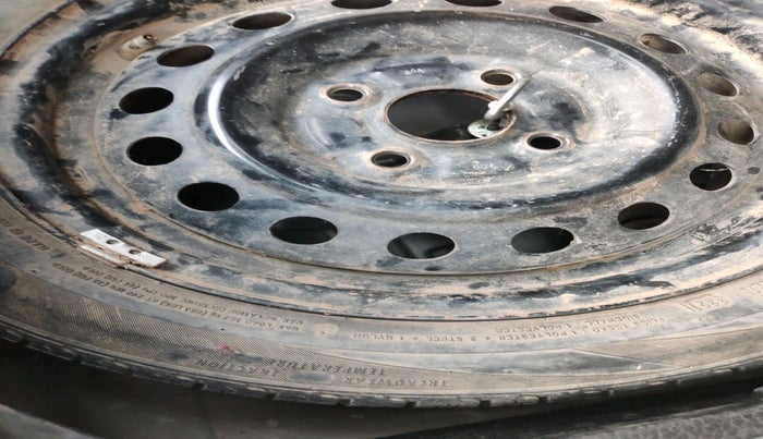 2017 Maruti Wagon R 1.0 VXI, Petrol, Manual, 54,346 km, tyre