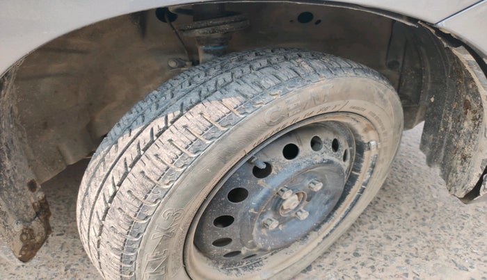 2017 Maruti Wagon R 1.0 VXI, Petrol, Manual, 54,346 km, tyre