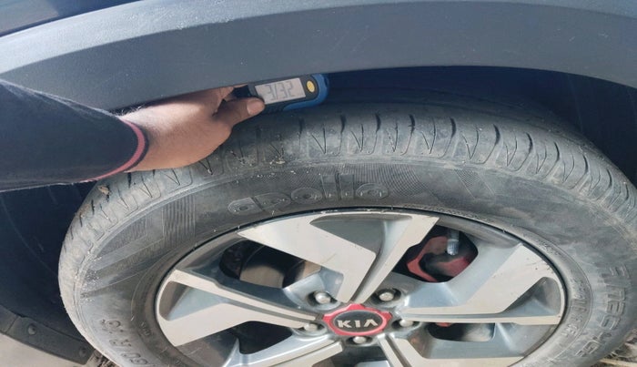 2020 KIA SONET GTX PLUS 1.5, Diesel, Manual, 1,33,529 km, tyre