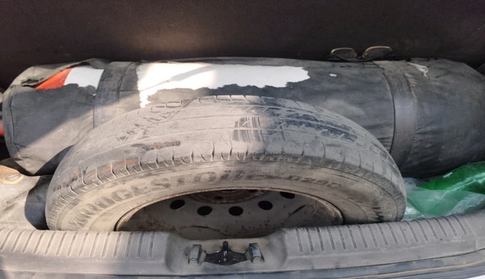 2010 Hyundai i10 ERA 1.1, Petrol, Manual, 76,003 km, tyre