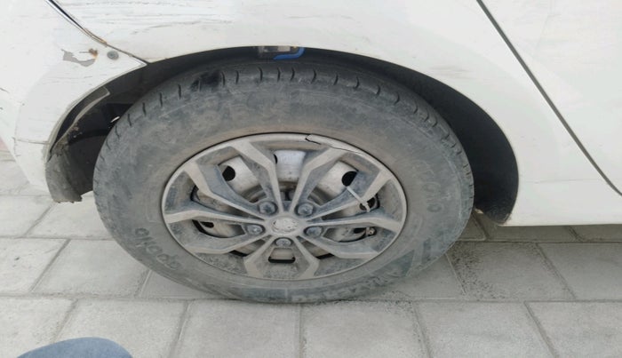 2010 Hyundai i10 ERA 1.1, Petrol, Manual, 76,003 km, tyre