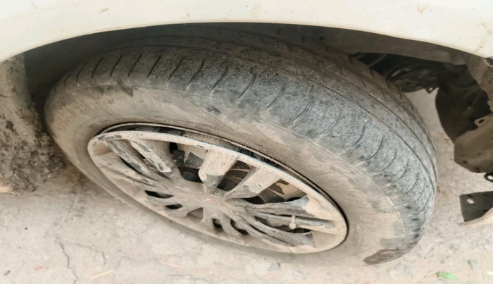 2017 Honda Amaze 1.2L I-VTEC S, Petrol, Manual, 1,00,036 km, tyre