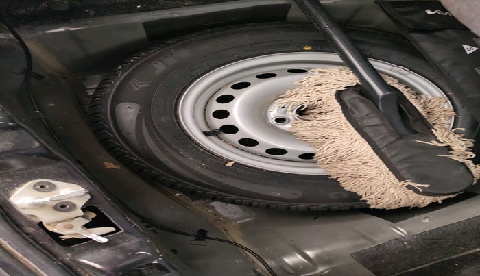 2023 Tata Tiago XTA PETROL, Petrol, Automatic, 19,044 km, tyre