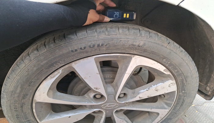 2015 Hyundai Elite i20 ASTA 1.2 (O), Petrol, Manual, 1,19,694 km, tyre