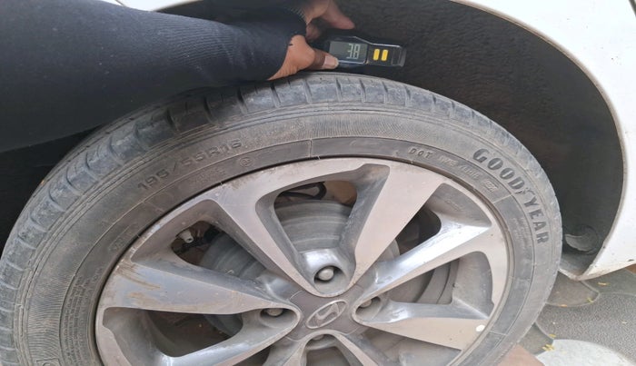 2015 Hyundai Elite i20 ASTA 1.2 (O), Petrol, Manual, 1,19,694 km, tyre