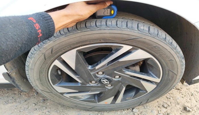 2021 Hyundai NEW I20 ASTA 1.2 AT, Petrol, Automatic, 64,743 km, tyre