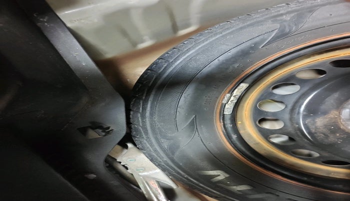 2016 Maruti Baleno DELTA PETROL 1.2, Petrol, Manual, 1,11,121 km, tyre