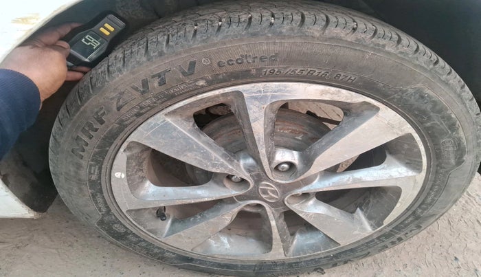 2015 Hyundai Elite i20 ASTA 1.4 CRDI, Diesel, Manual, 70,918 km, tyre