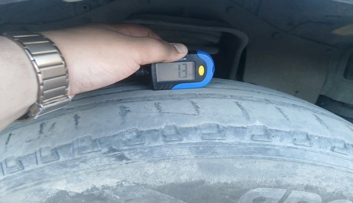 2018 Mahindra Xylo H4 ABS AIRBAG BS IV, Diesel, Manual, 1,09,920 km, tyre