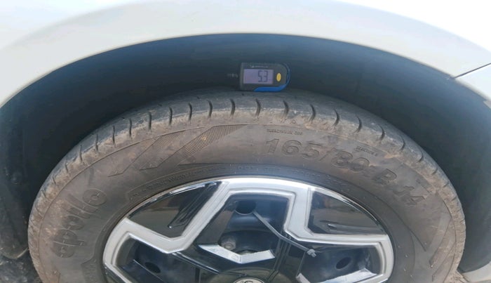 2014 Maruti Swift VXI, Petrol, Manual, 69,286 km, tyre