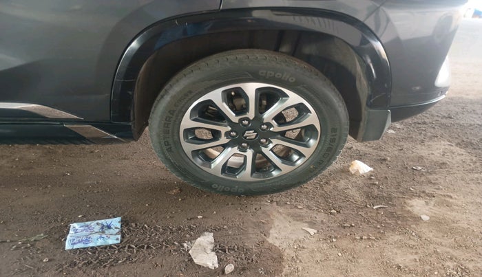 2022 Maruti Grand Vitara ALPHA PLUS HYBRID ECVT, Hybrid, Automatic, 94,422 km, tyre