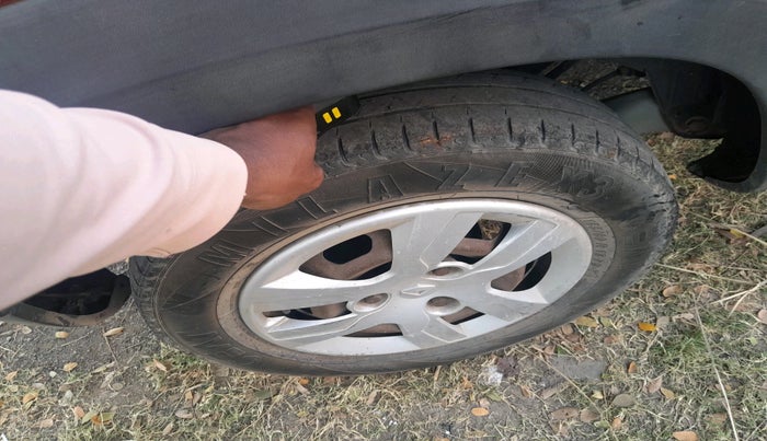 2016 Renault Kwid RXT 1.0, Petrol, Manual, 95,305 km, tyre