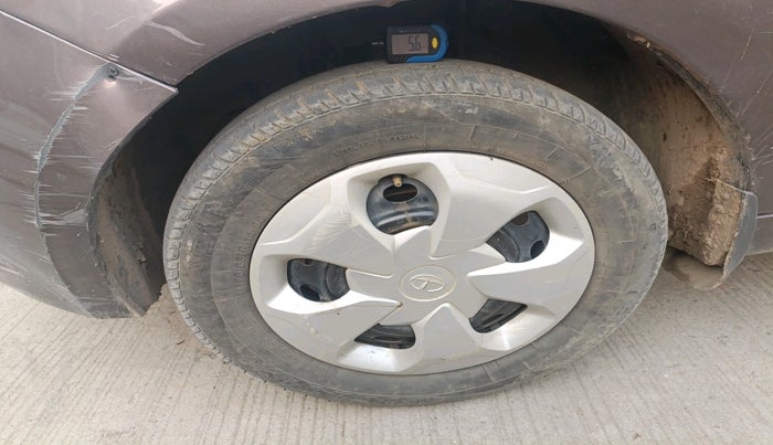 2016 Tata Tiago XZ PETROL, Petrol, Manual, 69,993 km, tyre