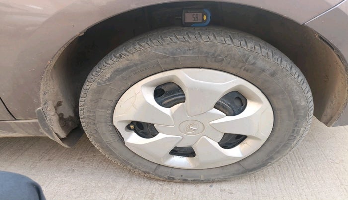 2016 Tata Tiago XZ PETROL, Petrol, Manual, 69,993 km, tyre