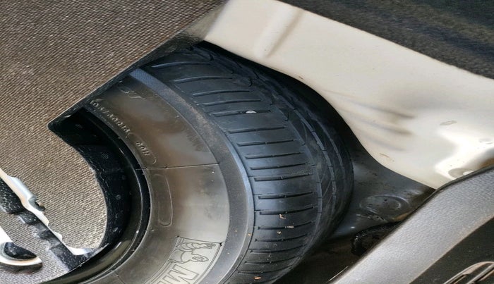 2021 Honda WR-V 1.5L I-DTEC SV MT, Diesel, Manual, 68,087 km, tyre