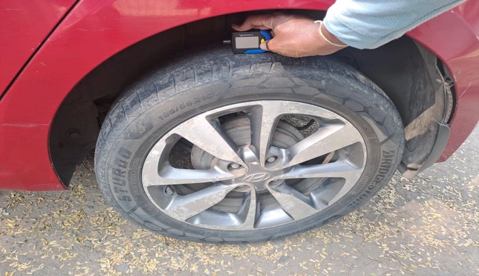 2015 Hyundai Elite i20 ASTA 1.4 CRDI (O), Diesel, Manual, 2,17,013 km, tyre