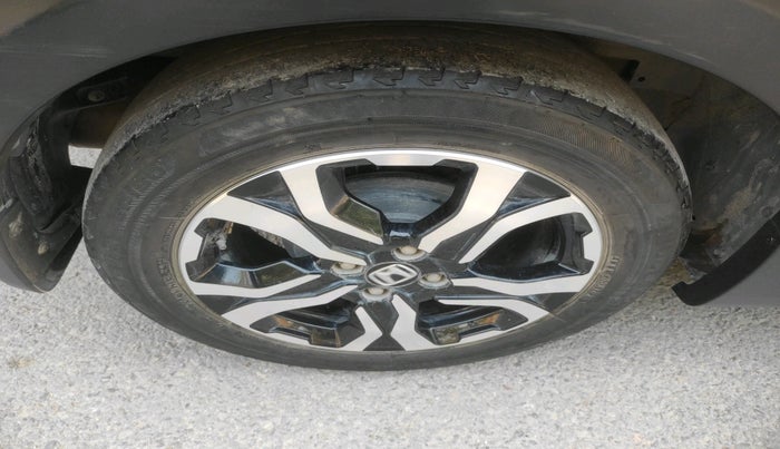 2021 Honda WR-V 1.2L I-VTEC VX MT, Petrol, Manual, 54,180 km, tyre