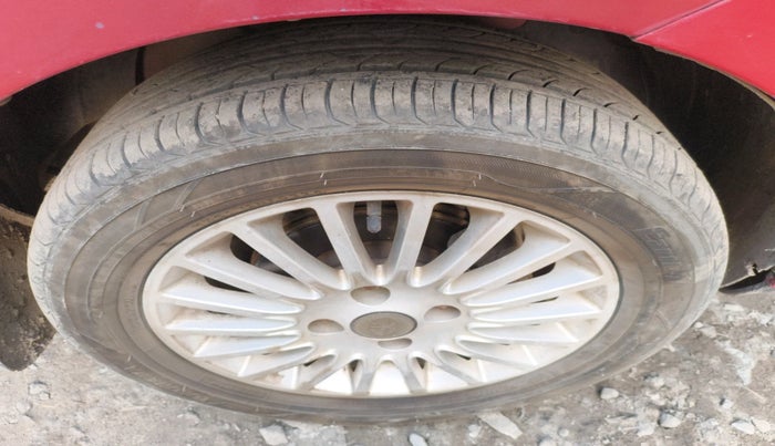 2015 Tata Zest XT PETROL, Petrol, Manual, 55,442 km, tyre