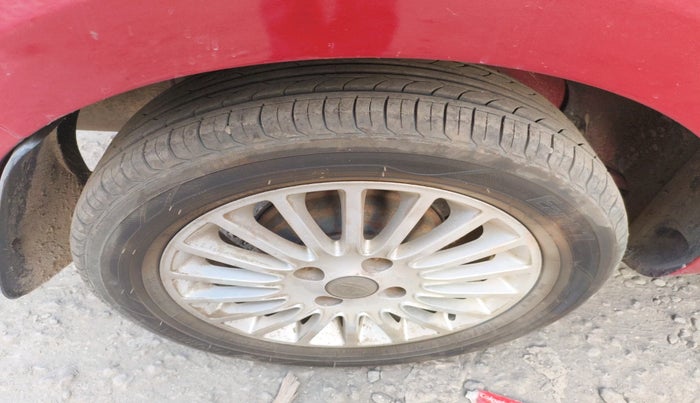 2015 Tata Zest XT PETROL, Petrol, Manual, 55,442 km, tyre