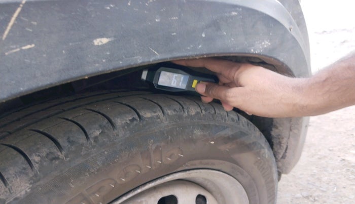 2018 Mahindra KUV 100 NXT K2 P 6 STR, Petrol, Manual, 1,17,634 km, tyre