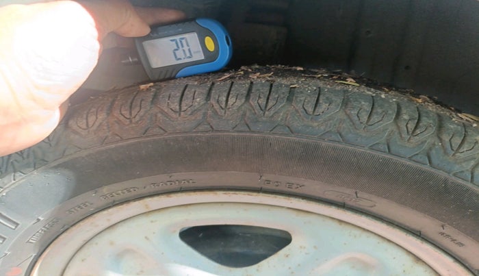 2011 Chevrolet Beat LT PETROL, Petrol, Manual, 71,462 km, tyre