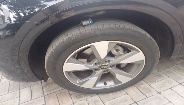 2024 Audi Q5 Technology 45 TFSI, Petrol, Automatic, 10,157 km, tyre