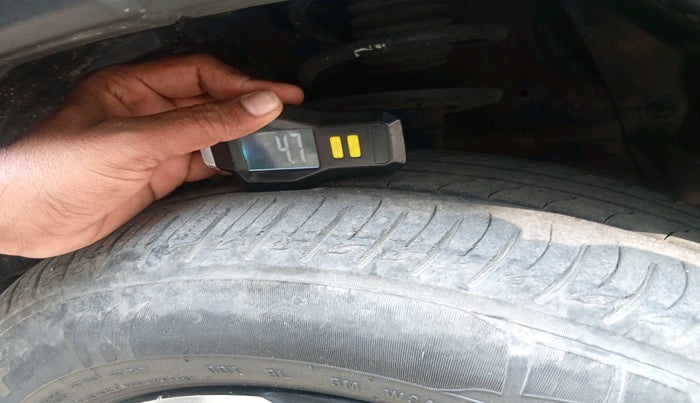 2022 Maruti BREZZA ZXI + SMART HYBRID, Petrol, Manual, 36,251 km, tyre