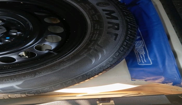 2022 Maruti BREZZA ZXI + SMART HYBRID, Petrol, Manual, 36,251 km, tyre