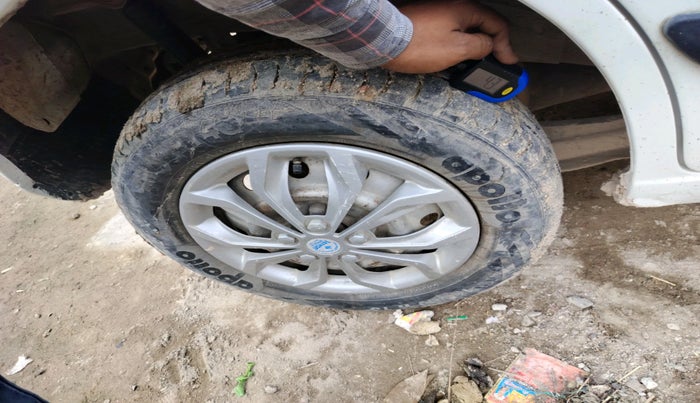 2016 Maruti Wagon R 1.0 LXI CNG, Petrol, Manual, 96,063 km, tyre