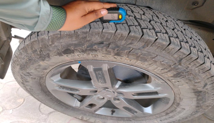 2023 Mahindra Thar LX D HT 2WD MT, Diesel, Manual, 14,186 km, tyre