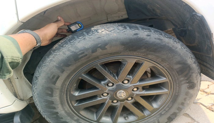 2016 Toyota Fortuner 3.0 4X2 MT, Diesel, Manual, 1,63,156 km, tyre