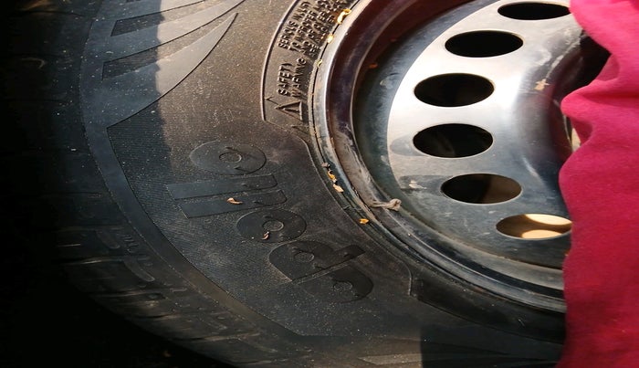 2017 Hyundai Grand i10 MAGNA AT 1.2 KAPPA VTVT, Petrol, Automatic, 37,671 km, tyre