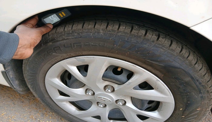 2017 Hyundai Grand i10 MAGNA AT 1.2 KAPPA VTVT, Petrol, Automatic, 37,671 km, tyre