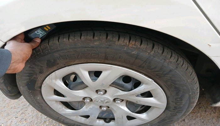 2017 Hyundai Grand i10 MAGNA AT 1.2 KAPPA VTVT, Petrol, Automatic, 37,671 km, tyre