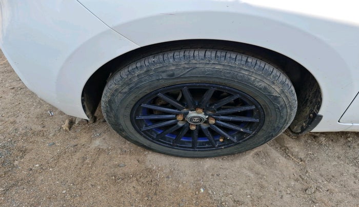 2018 Hyundai Xcent S 1.2, Petrol, Manual, 58,631 km, tyre