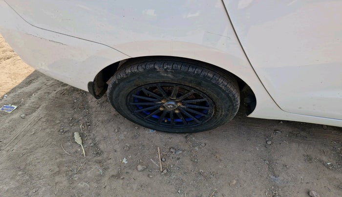 2018 Hyundai Xcent S 1.2, Petrol, Manual, 58,631 km, tyre