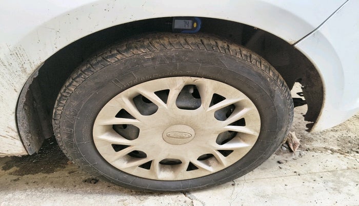 2016 Ford New Figo TREND 1.2 PETROL, Petrol, Manual, 38,674 km, tyre