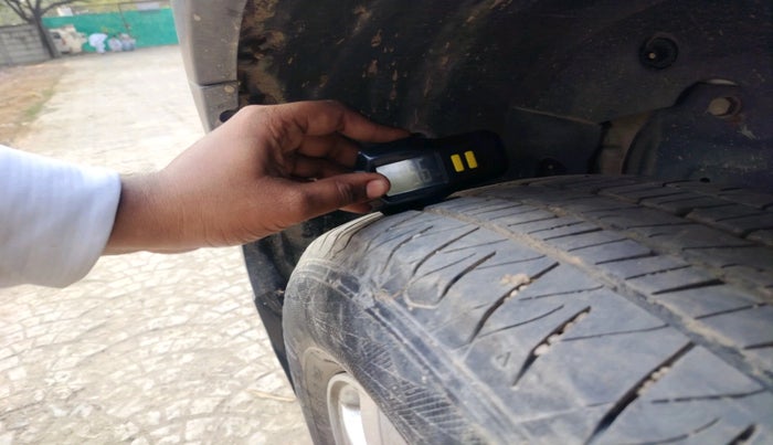 2021 Mahindra XUV500 W9, Diesel, Manual, 88,579 km, tyre