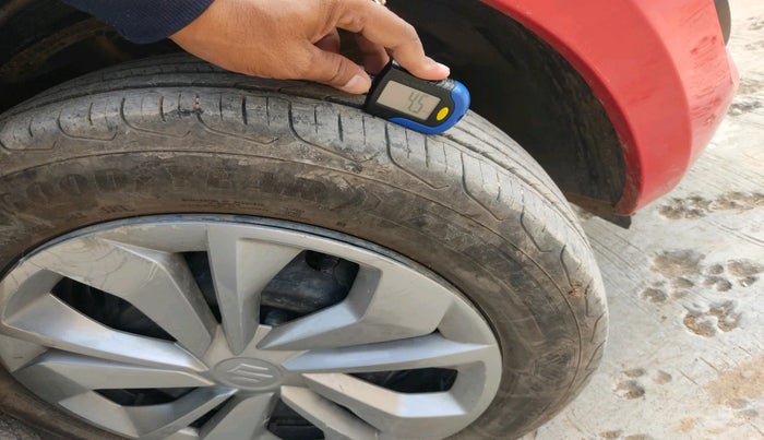 2019 Maruti Swift VXI, Petrol, Manual, 52,040 km, tyre