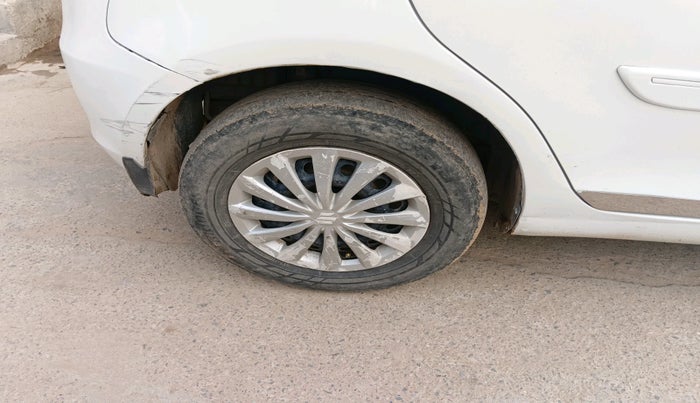 2013 Maruti Swift VXI, Petrol, Manual, 79,765 km, tyre