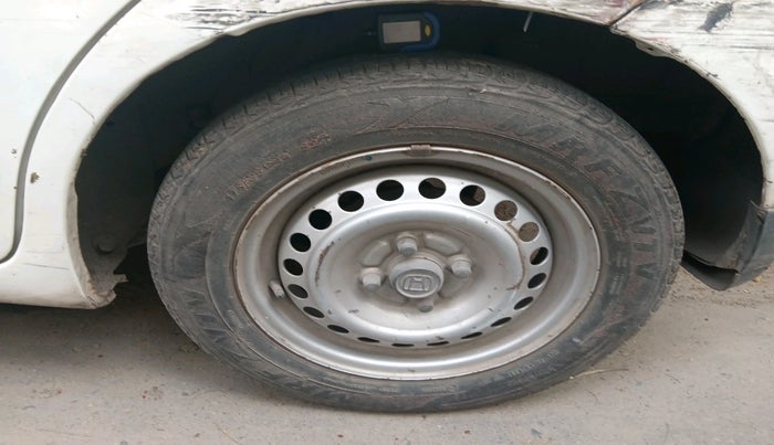 2012 Honda Brio E MT, Petrol, Manual, 72,812 km, tyre