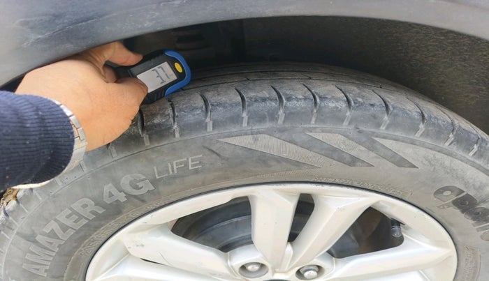 2017 Hyundai Creta SX PLUS 1.6 DIESEL, Diesel, Manual, 1,32,148 km, tyre