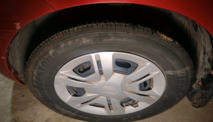 2017 Datsun Redi Go T (O), Petrol, Manual, 1,22,129 km, tyre