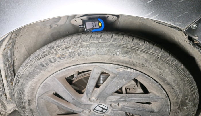 2015 Honda Jazz 1.2L I-VTEC V, Petrol, Manual, 92,795 km, tyre